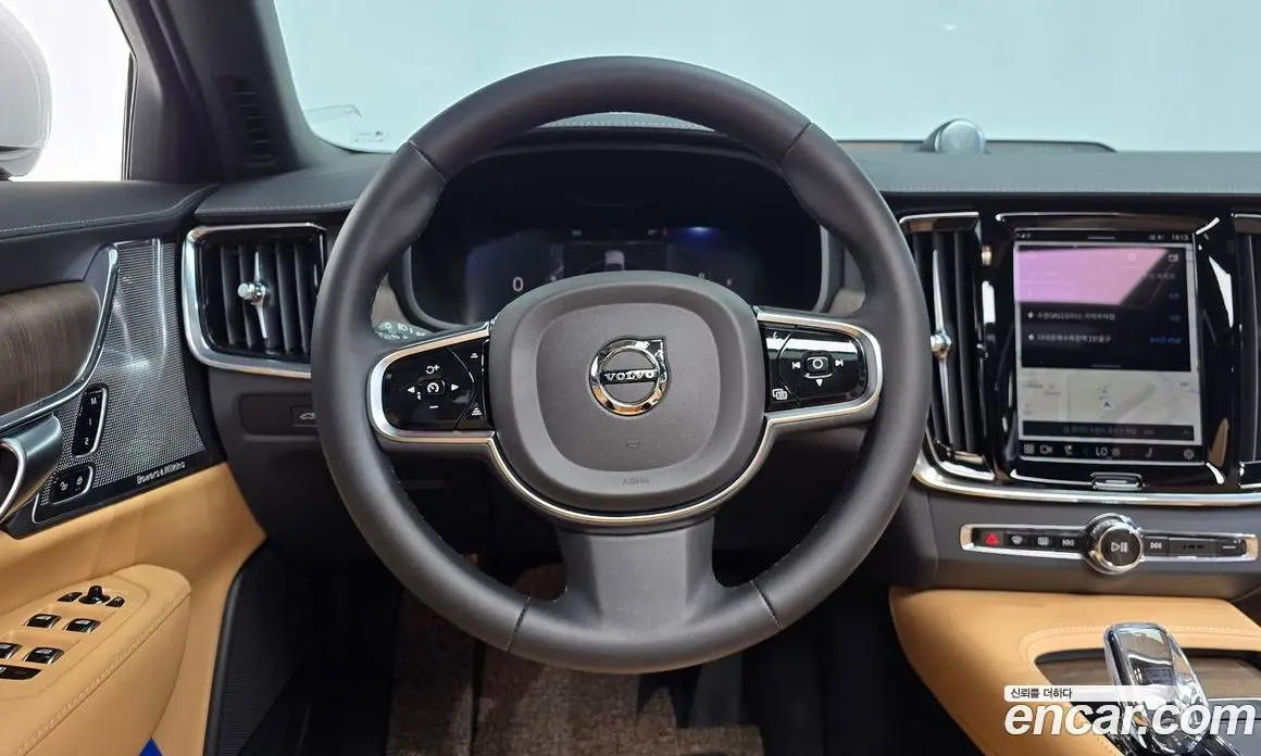 Volvo S90 2024 2.0 автомат (гидро), фото 20 Volvo S90 2024 2.0 автомат (гидро), фото 20