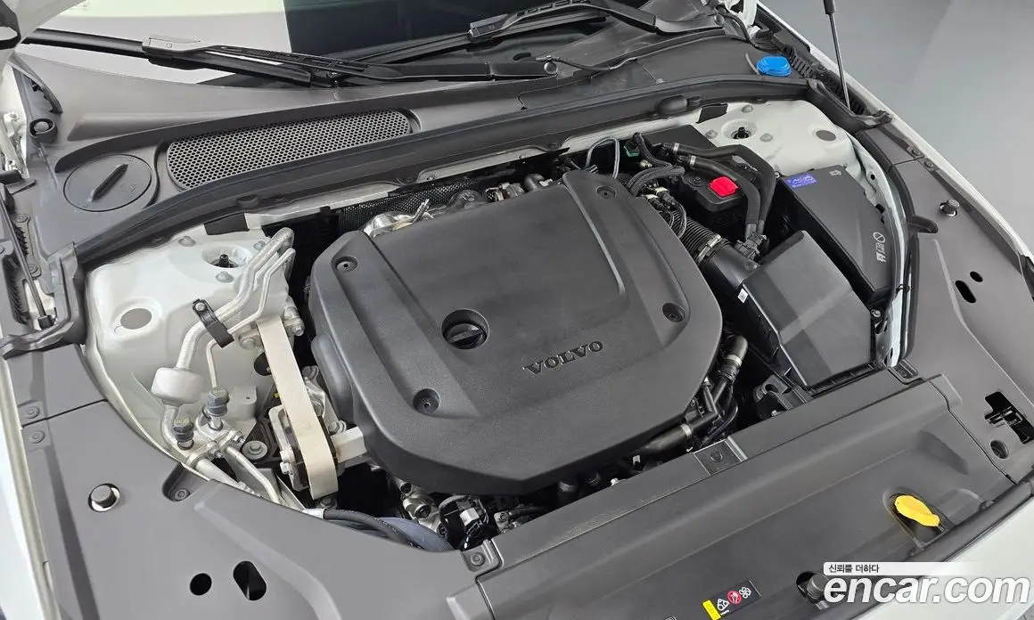 Volvo S90 2024 2.0 автомат (гидро), фото 6 Volvo S90 2024 2.0 автомат (гидро), фото 6