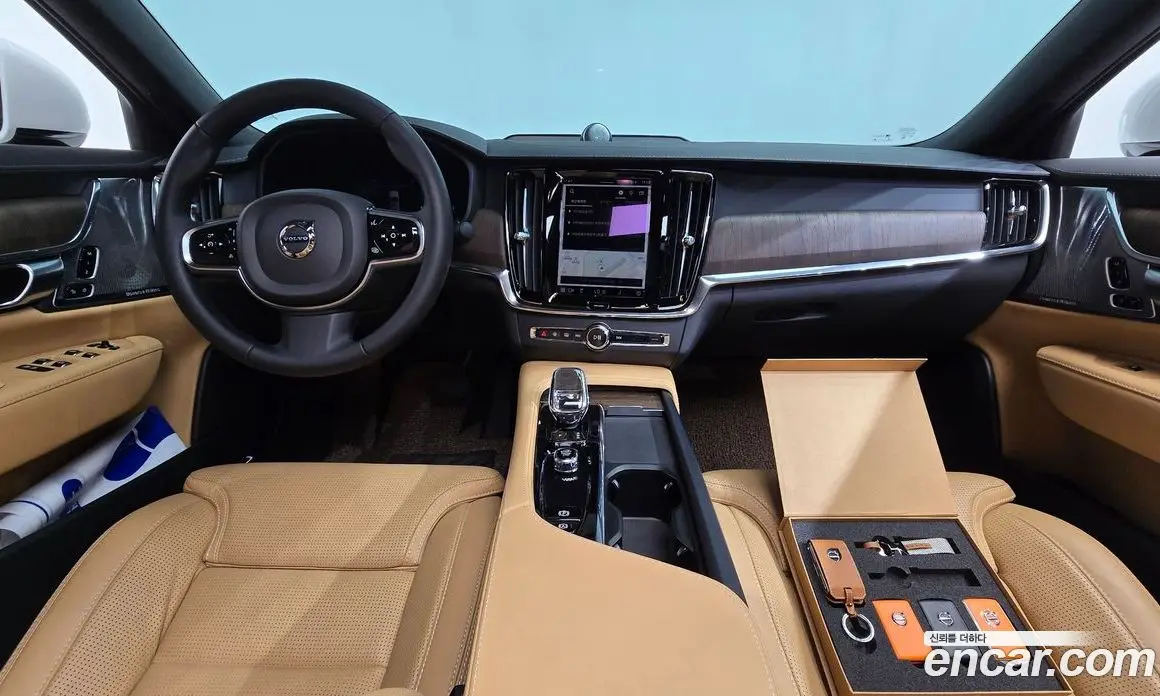 Volvo S90 2024 2.0 автомат (гидро), фото 10 Volvo S90 2024 2.0 автомат (гидро), фото 10