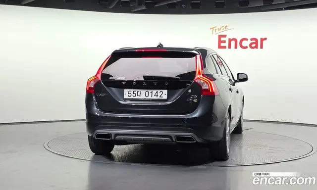 Volvo V60 2015 1.6 автомат (гидро), миниатюра 4 Volvo V60 2015 1.6 автомат (гидро), миниатюра 4