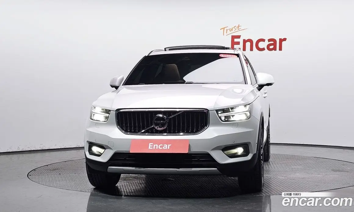 Volvo XC40 2020 2.0 автомат (гидро), фото 2 Volvo XC40 2020 2.0 автомат (гидро), фото 2
