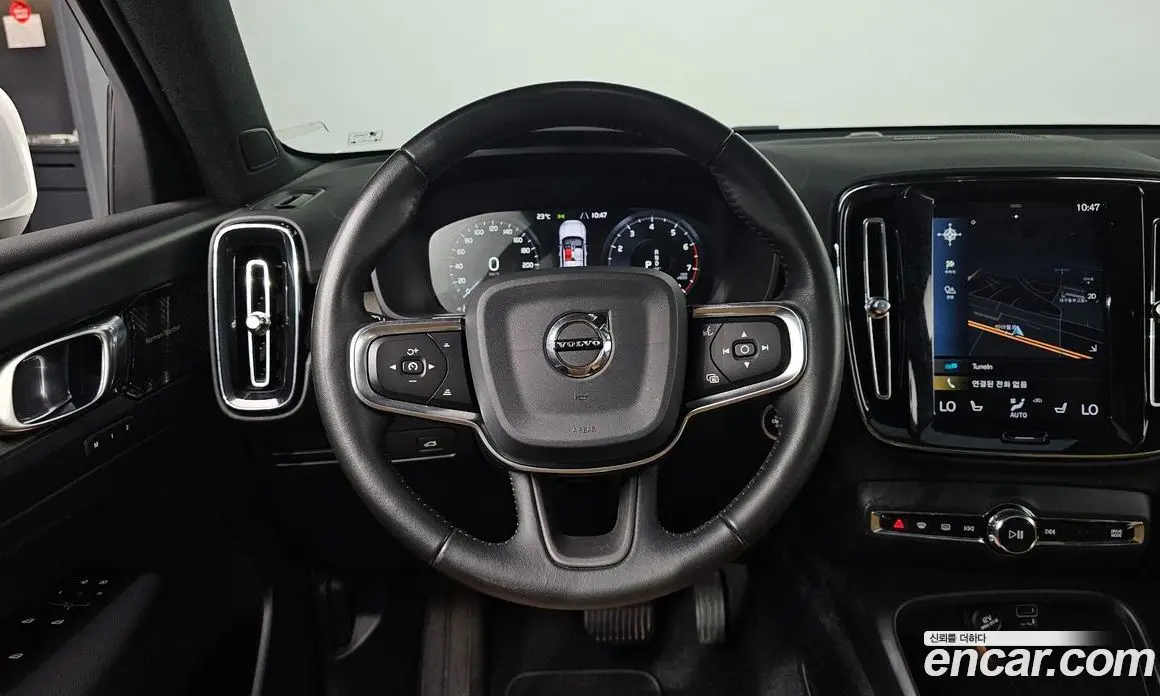 Volvo XC40 2020 2.0 автомат (гидро), фото 18 Volvo XC40 2020 2.0 автомат (гидро), фото 18