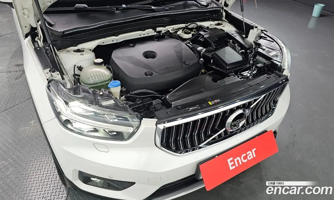Volvo XC40 2020 2.0 автомат (гидро), фото 5 Volvo XC40 2020 2.0 автомат (гидро), фото 5
