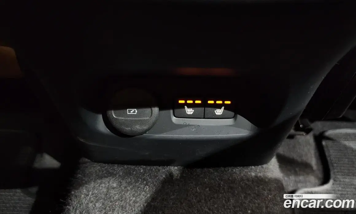 Volvo XC40 2021 2.0 автомат (гидро), фото 18