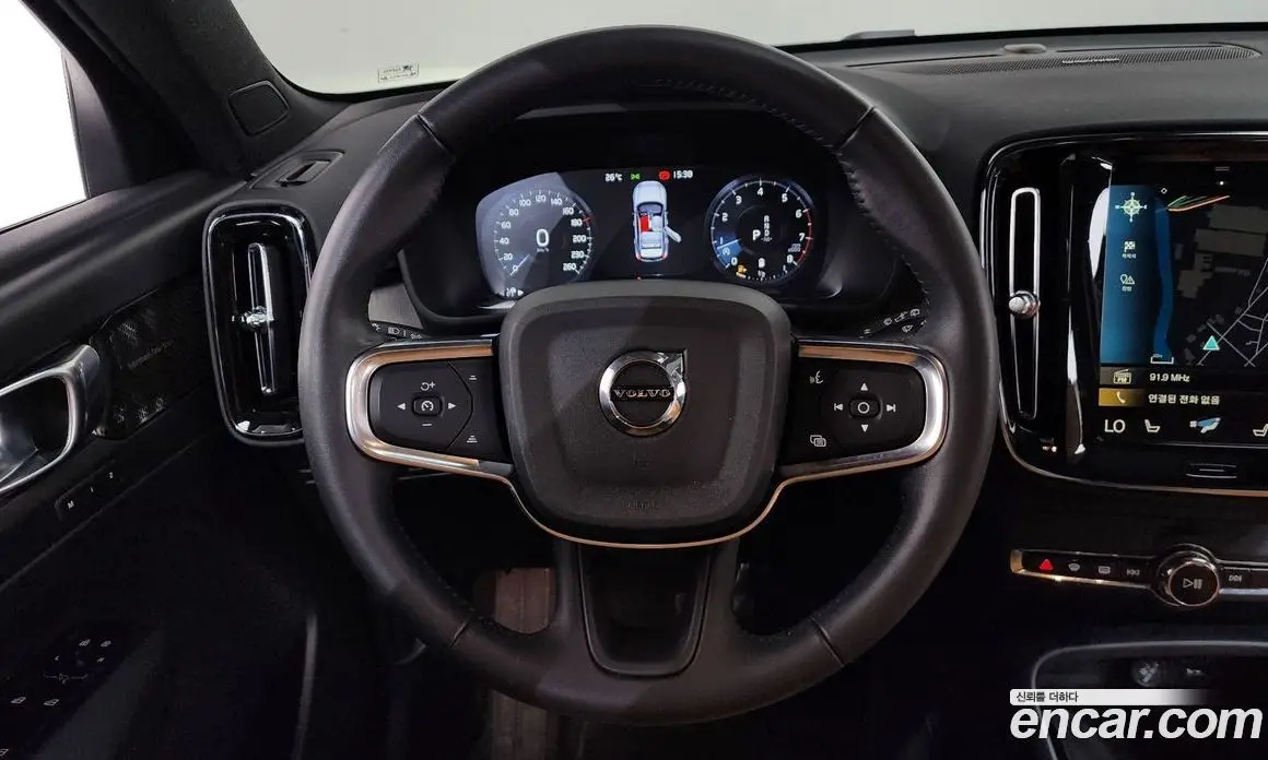 Volvo XC40 2021 2.0 автомат (гидро), фото 20