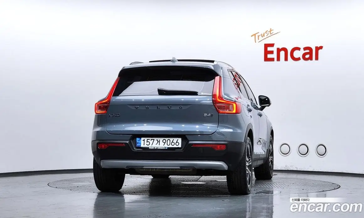 Volvo XC40 2021 2.0 автомат (гидро), фото 4