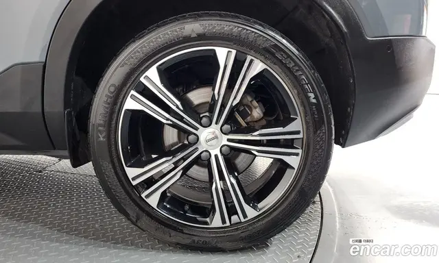 Volvo XC40 2021 2.0 автомат (гидро), миниатюра 7