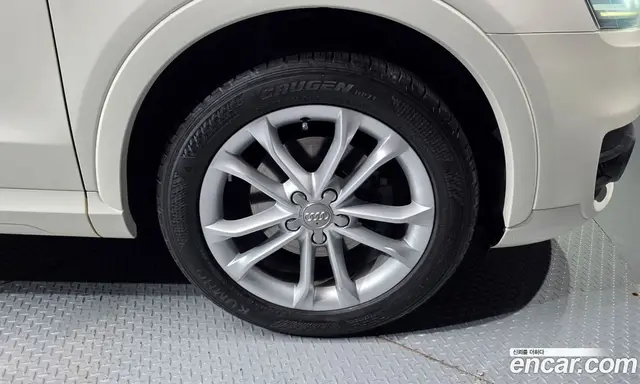 Audi Q3 2014 2.0 автомат (гидро), миниатюра 5 Audi Q3 2014 2.0 автомат (гидро), миниатюра 5