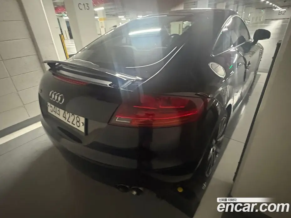 Audi TT 2010 2.0 автомат (гидро), фото 2 Audi TT 2010 2.0 автомат (гидро), фото 2