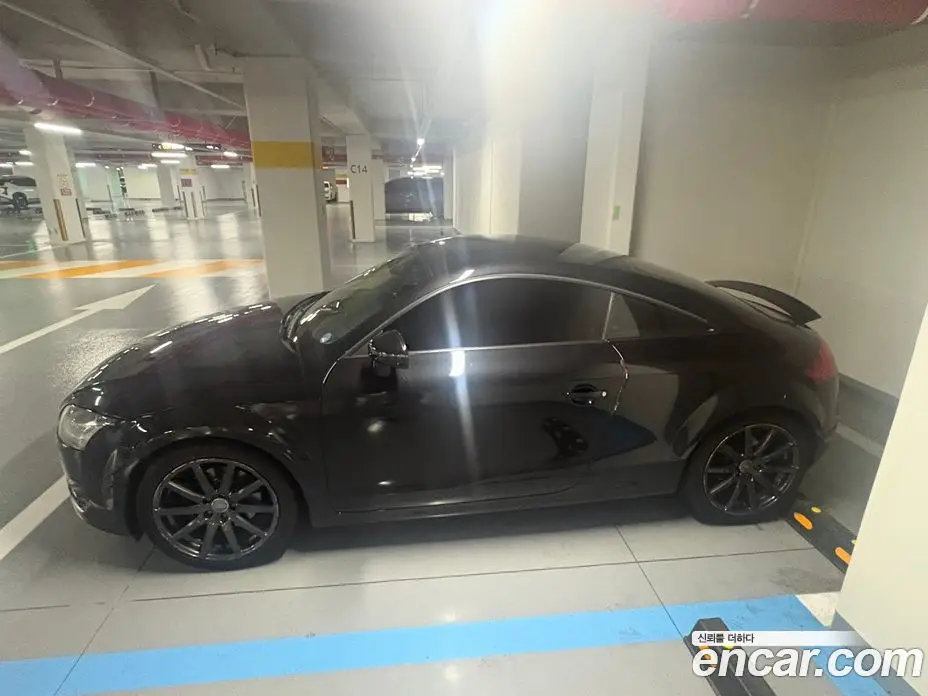 Audi TT 2010 2.0 автомат (гидро), фото 5 Audi TT 2010 2.0 автомат (гидро), фото 5