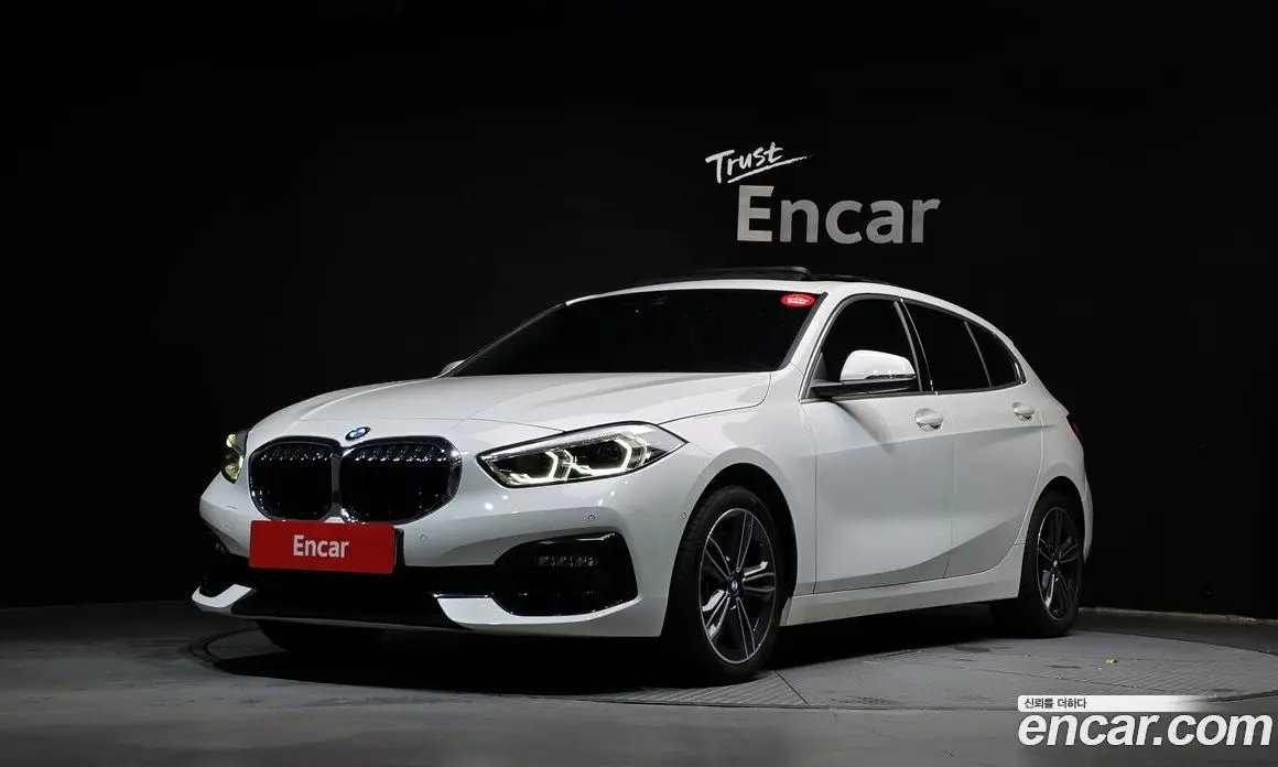 BMW 1 серия 2022 2.0 автомат (гидро), фото 1 BMW 1 серия 2022 2.0 автомат (гидро), фото 1
