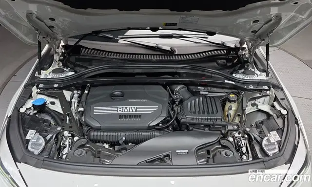 BMW 1 серия 2022 2.0 автомат (гидро), миниатюра 6 BMW 1 серия 2022 2.0 автомат (гидро), миниатюра 6