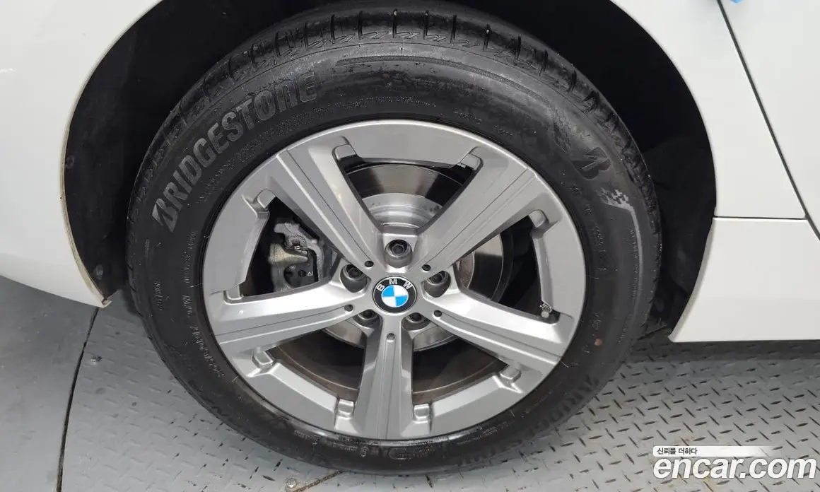 BMW 2 серия 2025 2.0 автомат (гидро), фото 5