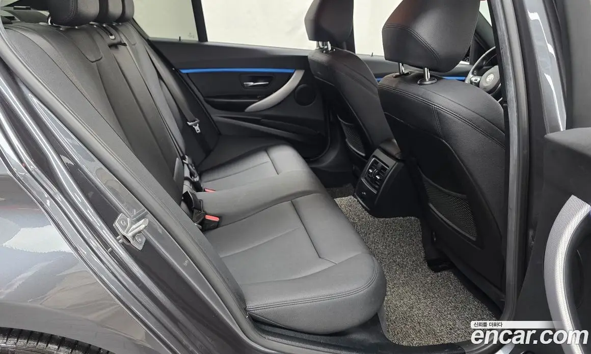 BMW 3 серия 2017 2.0 автомат (гидро), фото 17 BMW 3 серия 2017 2.0 автомат (гидро), фото 17