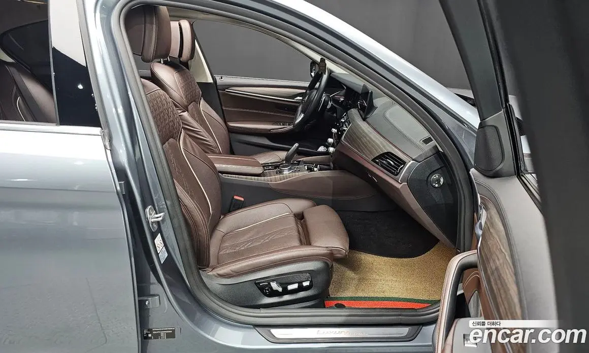 BMW 5 серия 2019 2.0 автомат (гидро), фото 15