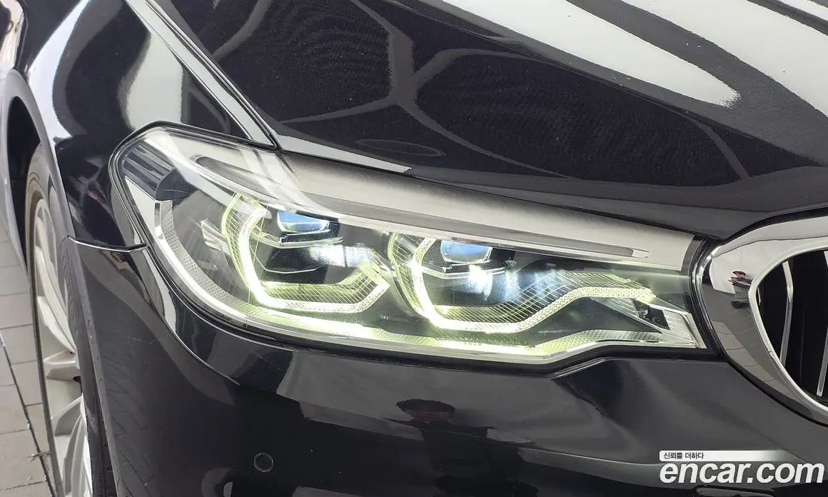 BMW 5 серия 2019 2.0 автомат (гидро), фото 8 BMW 5 серия 2019 2.0 автомат (гидро), фото 8