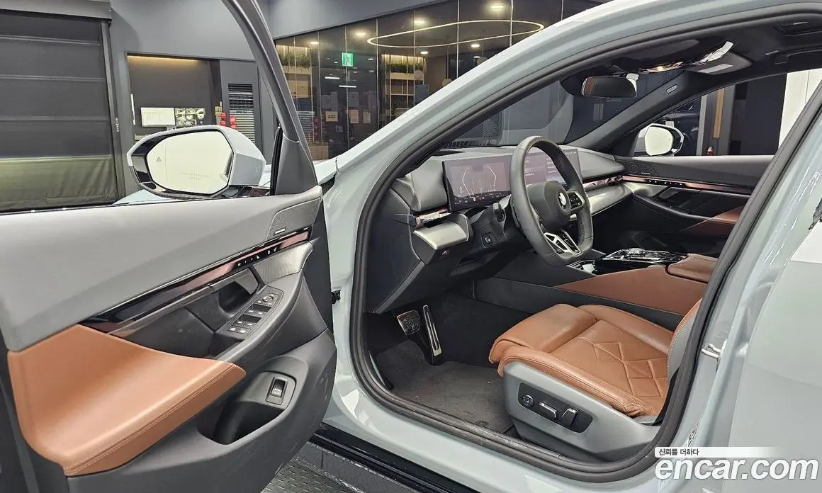 BMW 5 серия 2024 2.0 автомат (гидро), фото 13 BMW 5 серия 2024 2.0 автомат (гидро), фото 13