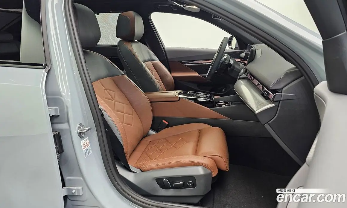 BMW 5 серия 2024 2.0 автомат (гидро), фото 16 BMW 5 серия 2024 2.0 автомат (гидро), фото 16