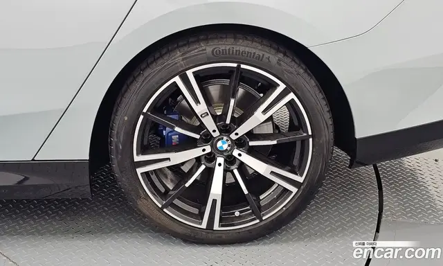 BMW 5 серия 2024 2.0 автомат (гидро), миниатюра 7 BMW 5 серия 2024 2.0 автомат (гидро), миниатюра 7