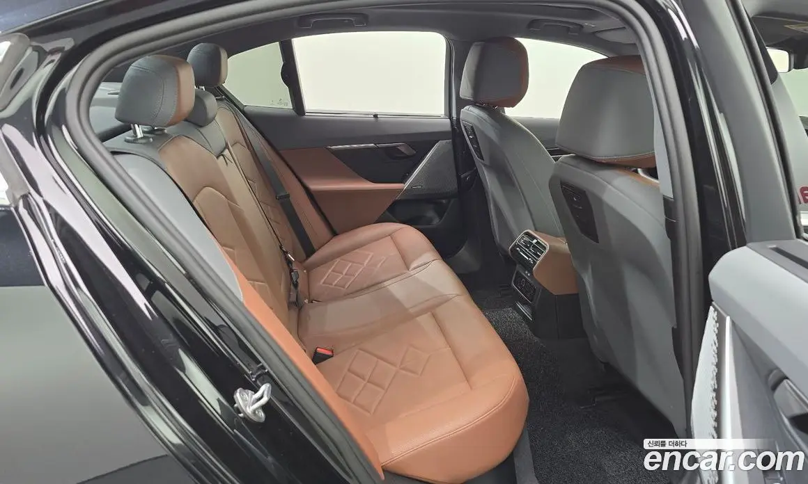 BMW 5 серия 2024 2.0 автомат (гидро), фото 25