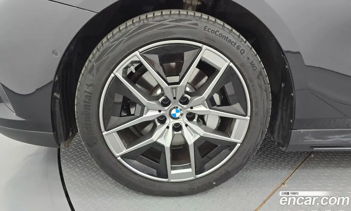BMW 5 серия 2024 2.0 автомат (гидро), фото 5