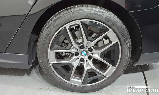 BMW 5 серия 2024 2.0 автомат (гидро), миниатюра 7