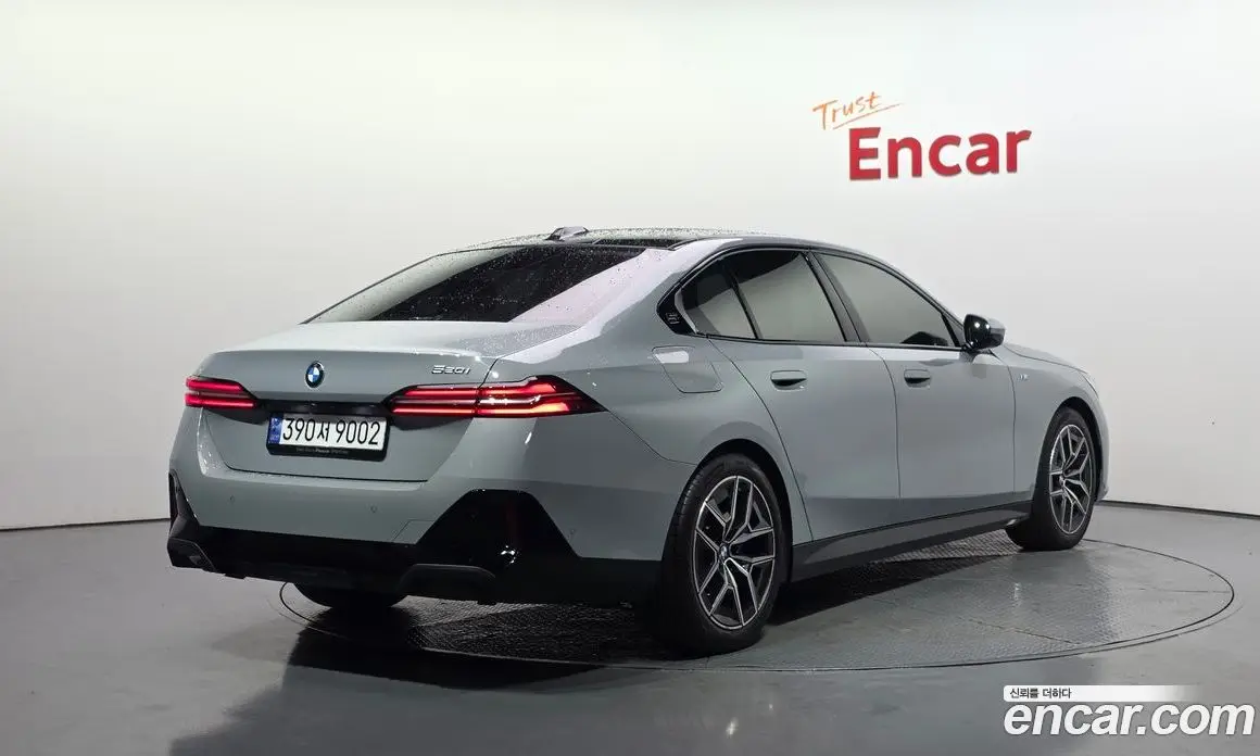 BMW 5 серия 2024 2.0 автомат (гидро), фото 2