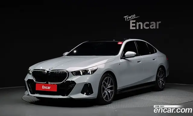 BMW 5 серия, 2025, 11 765 км