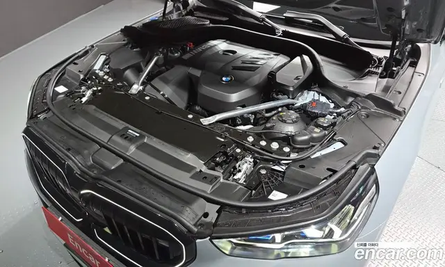 BMW 5 серия 2025 2.0 автомат (гидро), миниатюра 6 BMW 5 серия 2025 2.0 автомат (гидро), миниатюра 6