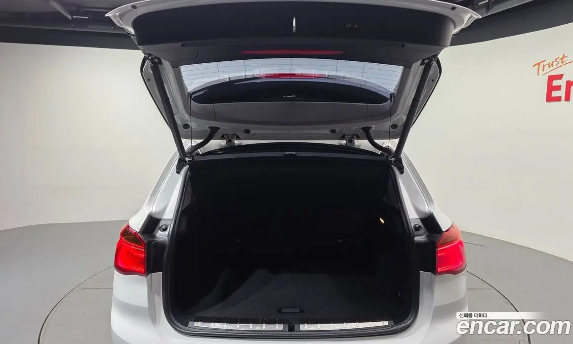 BMW X1 2016 2.0 автомат (гидро), фото 20 BMW X1 2016 2.0 автомат (гидро), фото 20