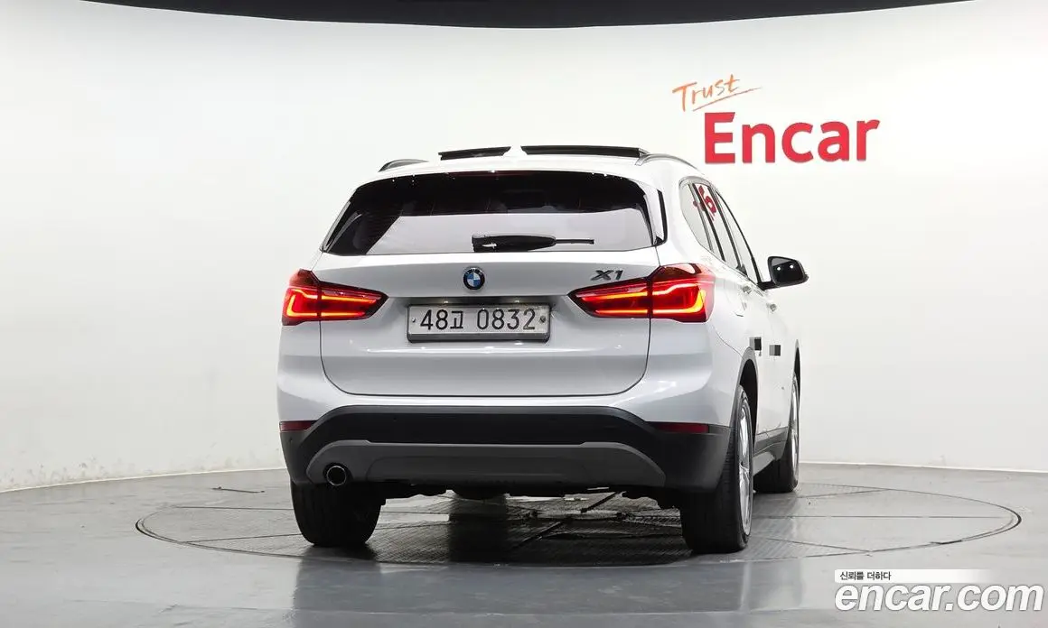 BMW X1 2016 2.0 автомат (гидро), фото 4 BMW X1 2016 2.0 автомат (гидро), фото 4