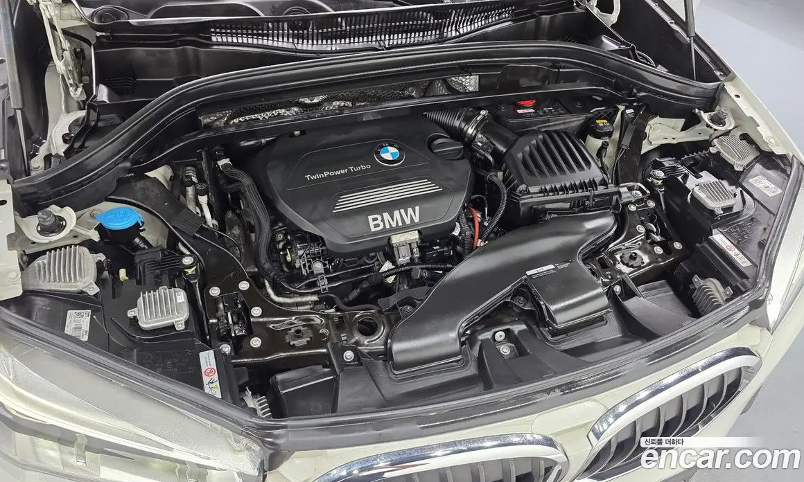 BMW X1 2016 2.0 автомат (гидро), фото 6 BMW X1 2016 2.0 автомат (гидро), фото 6