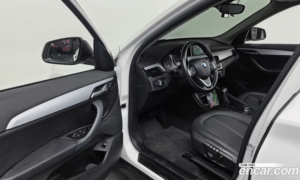 BMW X1 2016 2.0 автомат (гидро), фото 10 BMW X1 2016 2.0 автомат (гидро), фото 10
