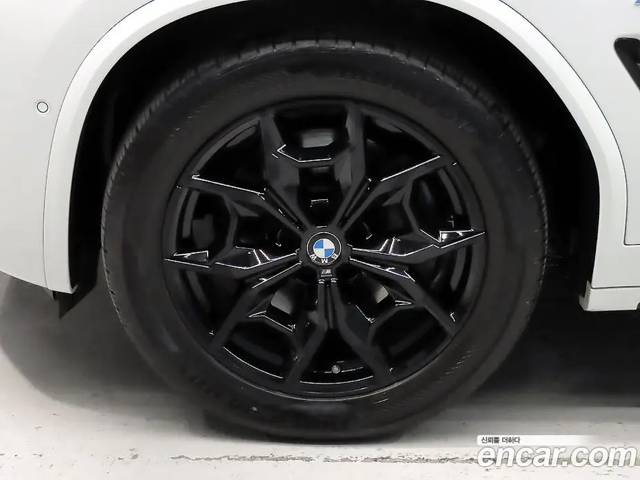 BMW X4 2023 2.0 автомат (гидро), фото 20