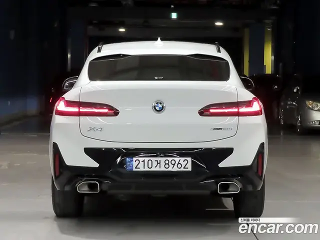 BMW X4 2023 2.0 автомат (гидро), миниатюра 3