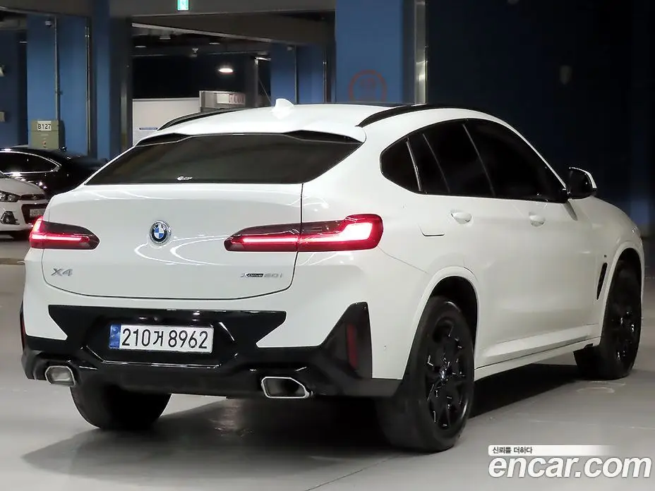 BMW X4 2023 2.0 автомат (гидро), фото 4