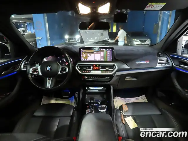 BMW X4 2023 2.0 автомат (гидро), миниатюра 5