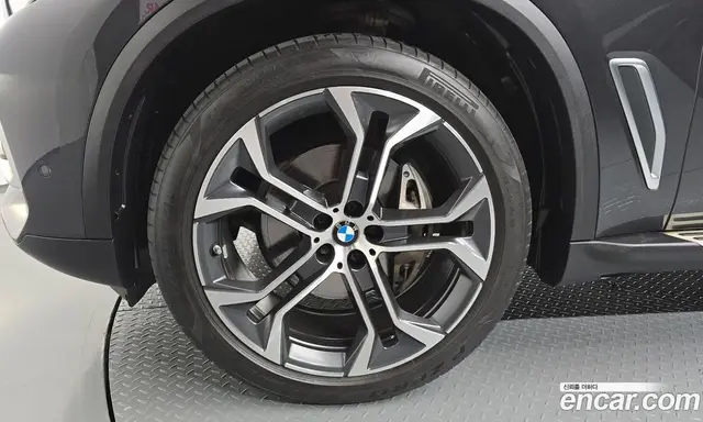 BMW X5 2023 3.0 автомат (гидро), миниатюра 5