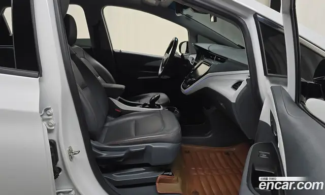 Chevrolet Bolt EV 2019 0.2 автомат (гидро), миниатюра 11