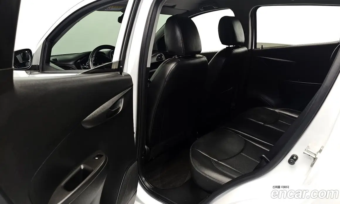 Chevrolet Spark 2016 1.0 автомат (гидро), фото 12
