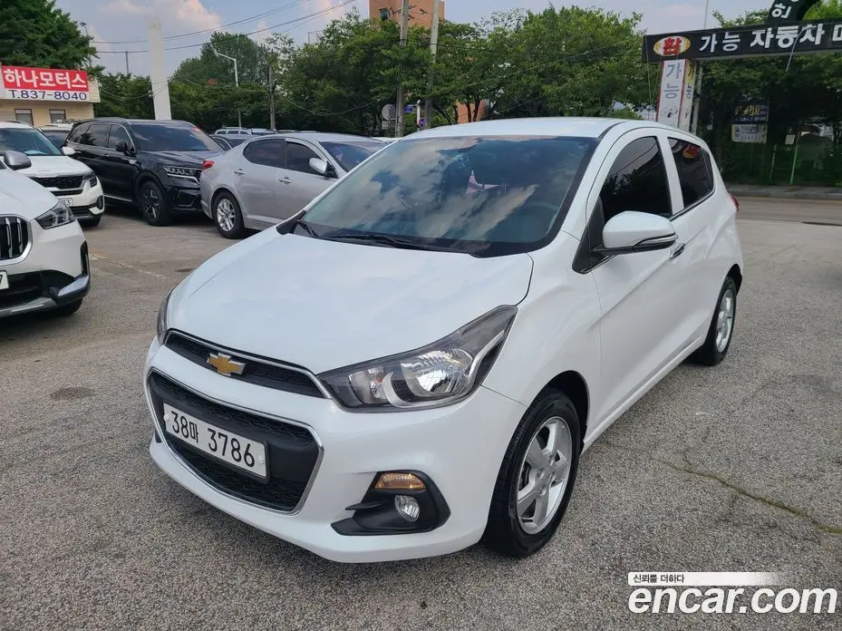 Chevrolet Spark 2017 1.0 автомат (гидро), фото 1