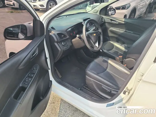 Chevrolet Spark 2017 1.0 автомат (гидро), миниатюра 9
