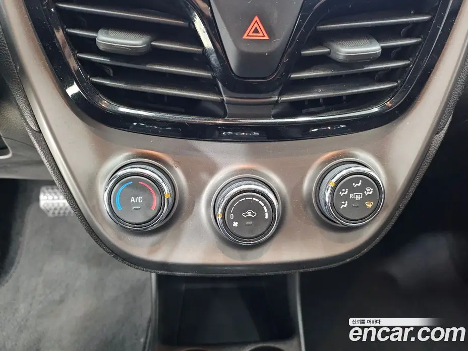 Chevrolet Spark 2019 1.0 автомат (гидро), фото 15