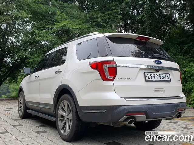 Ford Explorer 2018 2.3 автомат (гидро), миниатюра 2 Ford Explorer 2018 2.3 автомат (гидро), миниатюра 2