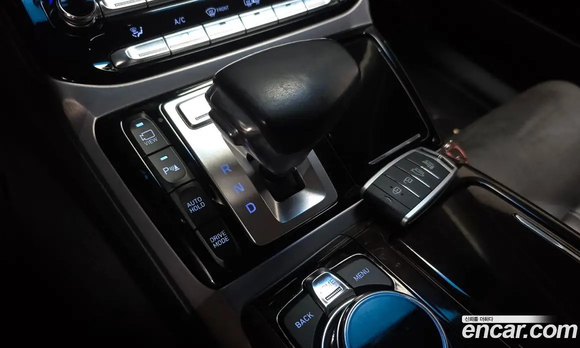 Genesis EQ900 2016 3.8 автомат (гидро), фото 12 Genesis EQ900 2016 3.8 автомат (гидро), фото 12