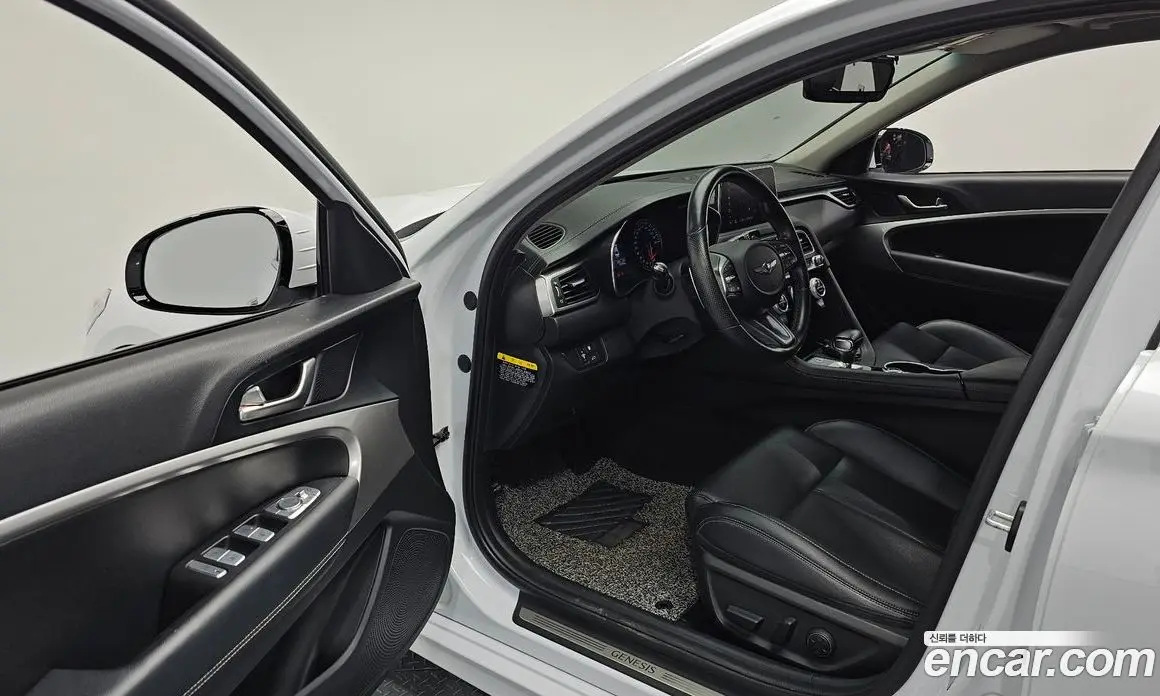 Genesis G70 2018 2.0 автомат (гидро), фото 13 Genesis G70 2018 2.0 автомат (гидро), фото 13