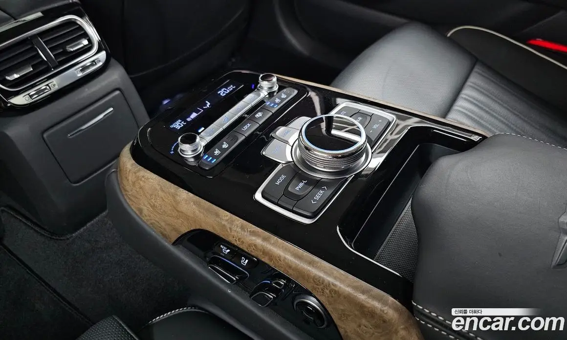 Genesis G90 2020 3.8 автомат (гидро), фото 25 Genesis G90 2020 3.8 автомат (гидро), фото 25