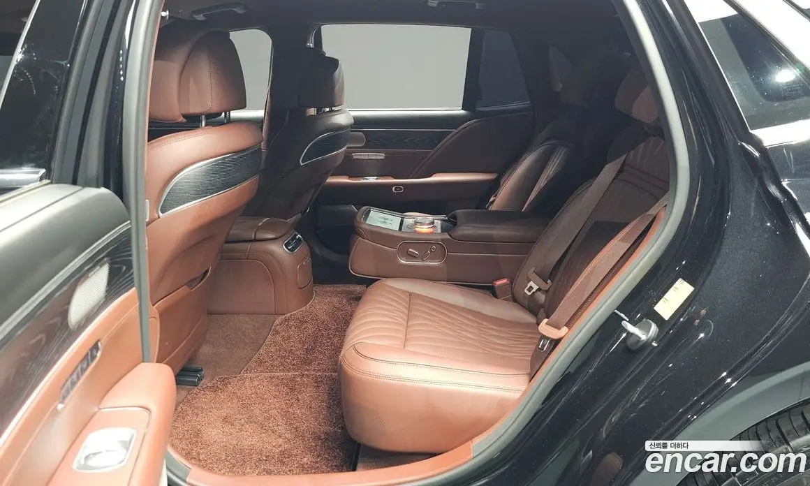 Genesis G90 2023 3.5 автомат (гидро), фото 17 Genesis G90 2023 3.5 автомат (гидро), фото 17