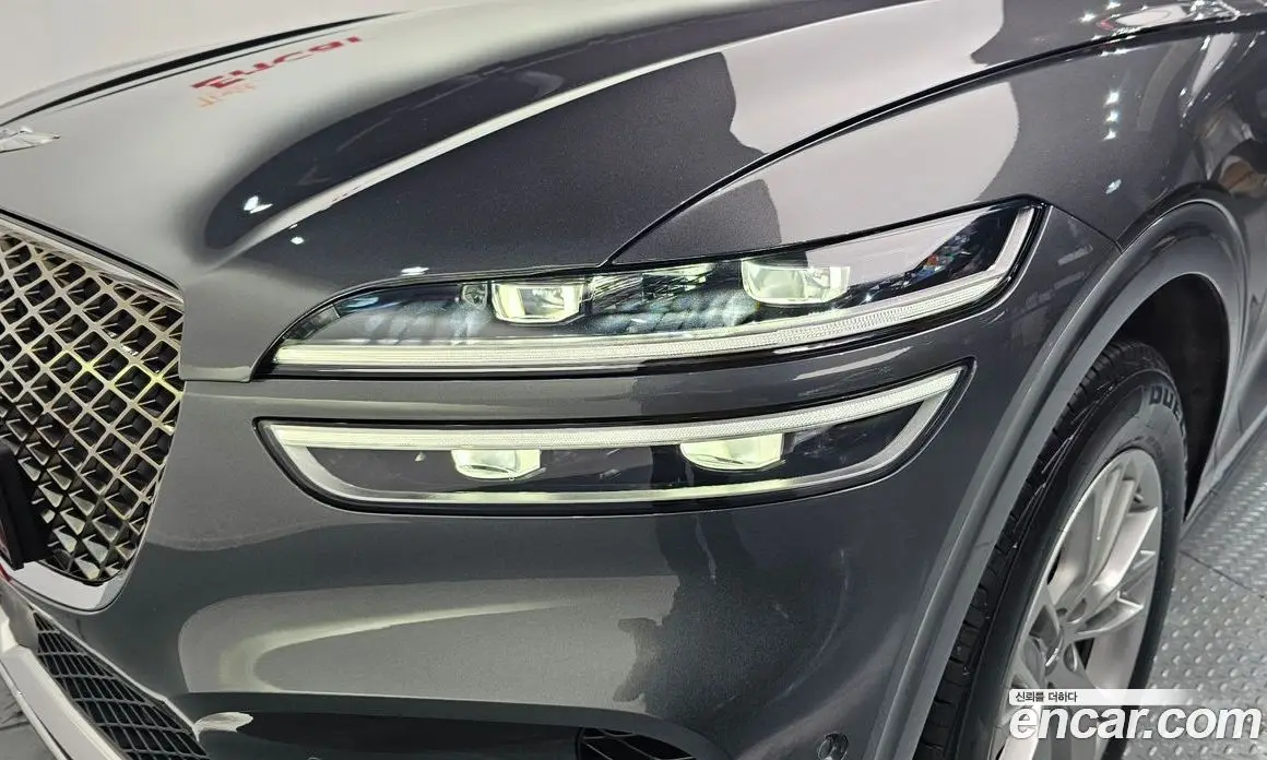 Genesis GV70 2021 2.5 автомат (гидро), фото 8 Genesis GV70 2021 2.5 автомат (гидро), фото 8