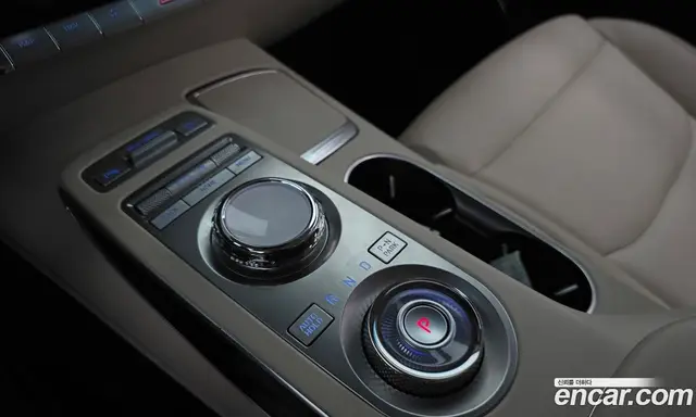 Genesis GV70 2021 2.5 автомат (гидро), миниатюра 12
